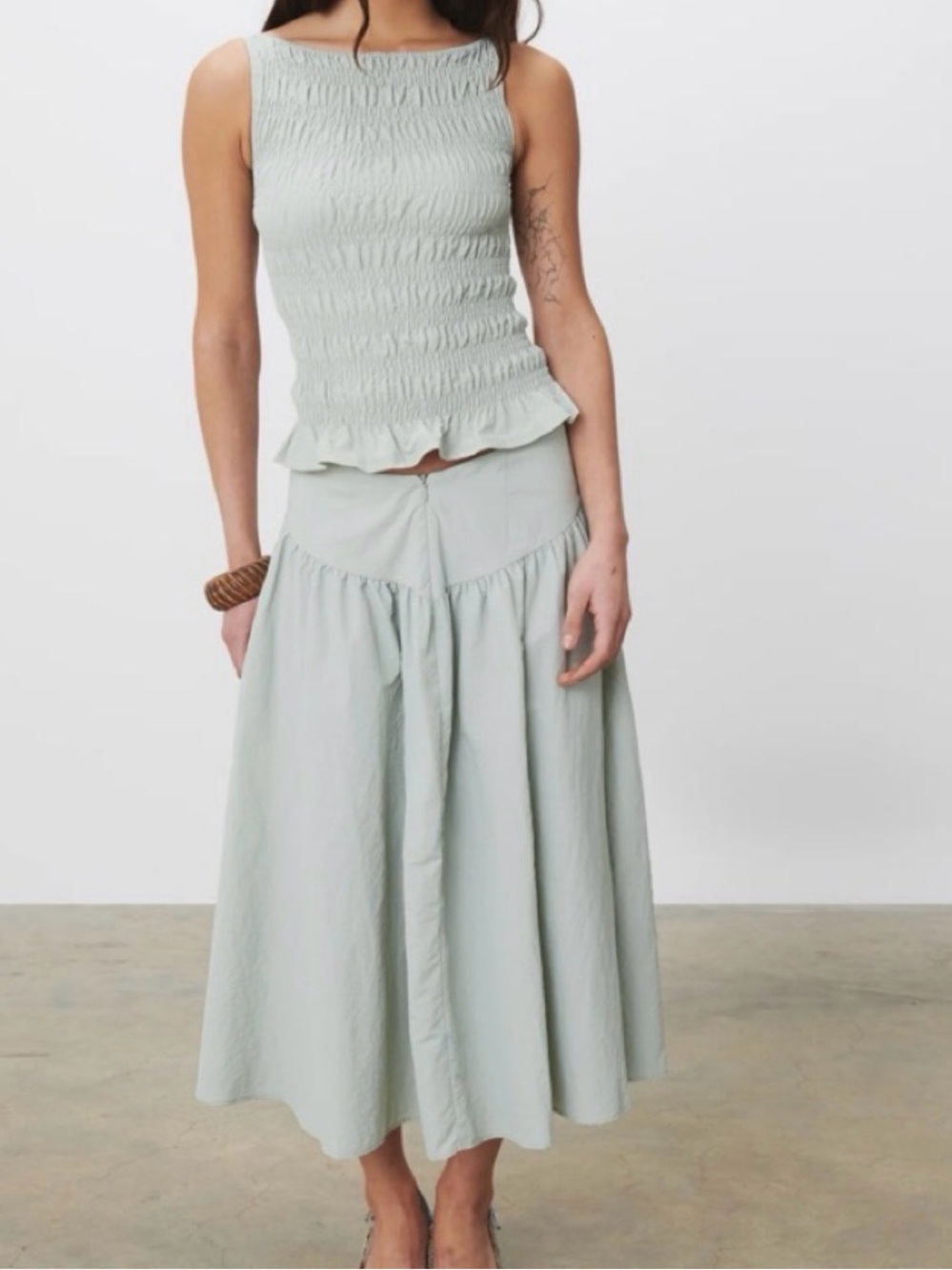 Peachy Den Deba set in Oyster
